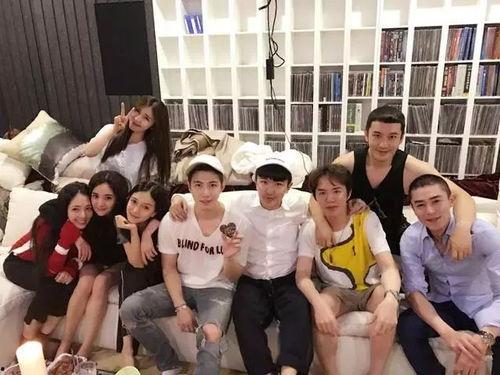 娱乐圈吃瓜夫妇,甜蜜与争议并存，揭秘明星夫妻的甜蜜与争议