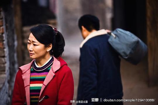 娱乐吃瓜菌人世间,揭秘龚宾与龚维则悲喜人生，吃瓜群众围观年代剧风云
