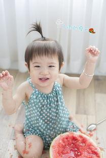 小雨娱乐吃瓜,揭秘娱乐圈最新吃瓜事件，带你领略明星幕后故事