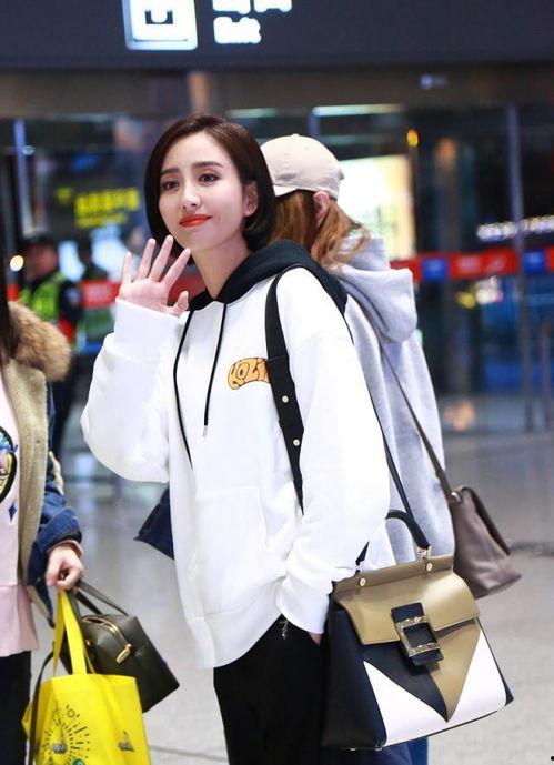 娱乐吃瓜酱清洗白衣服,娱乐吃瓜酱教你一招